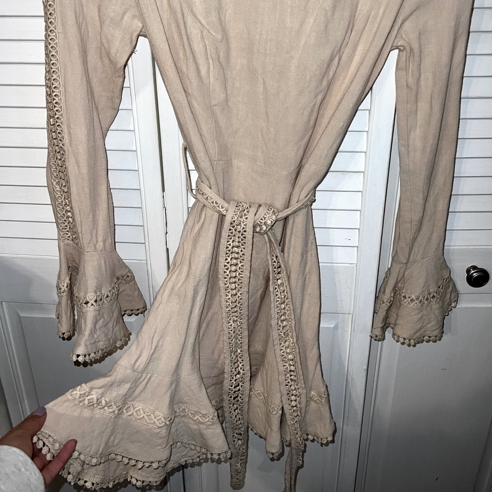Selfie Leslie dress